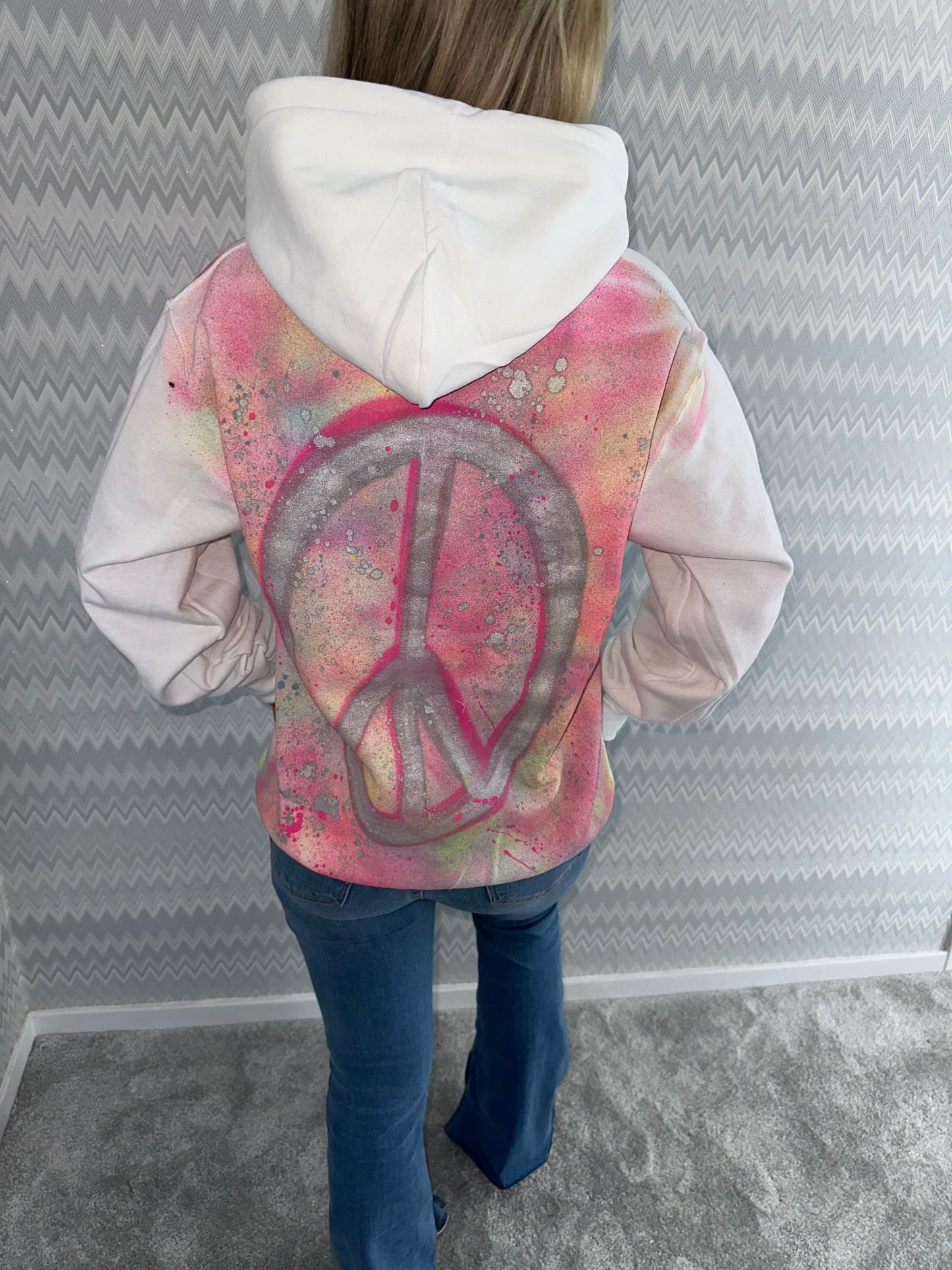 Colourful peace hoodie🌈🩷🪩