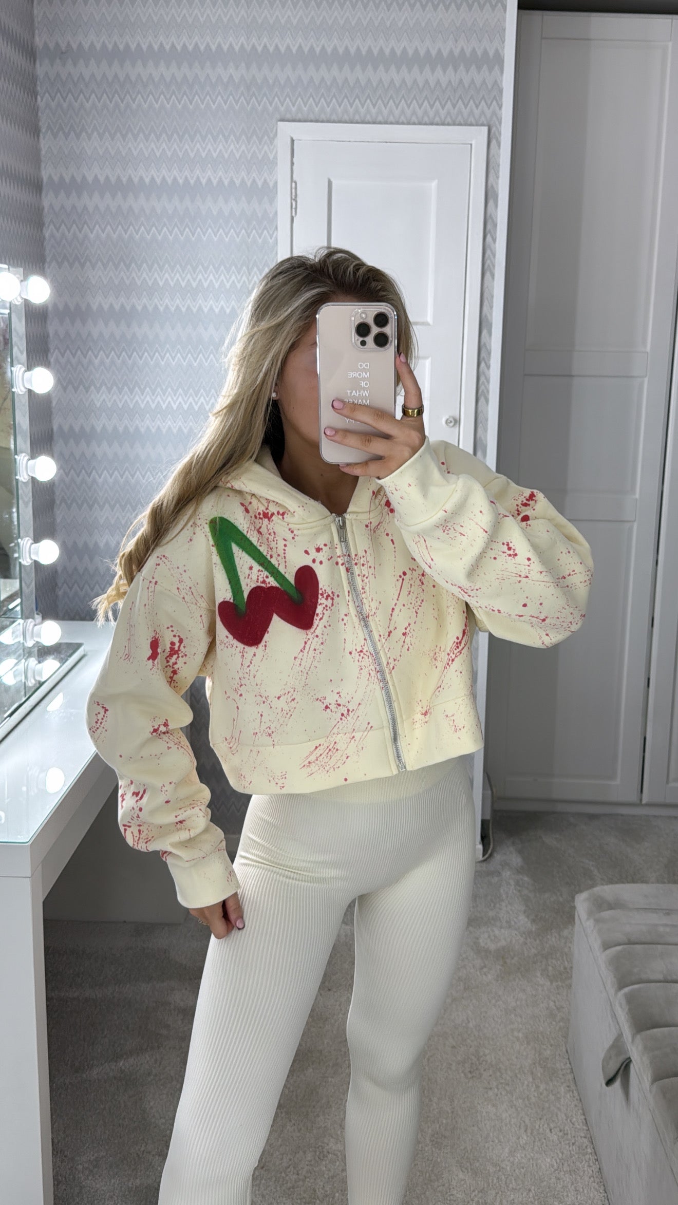 Cherry cropped hoodie🍒❤️