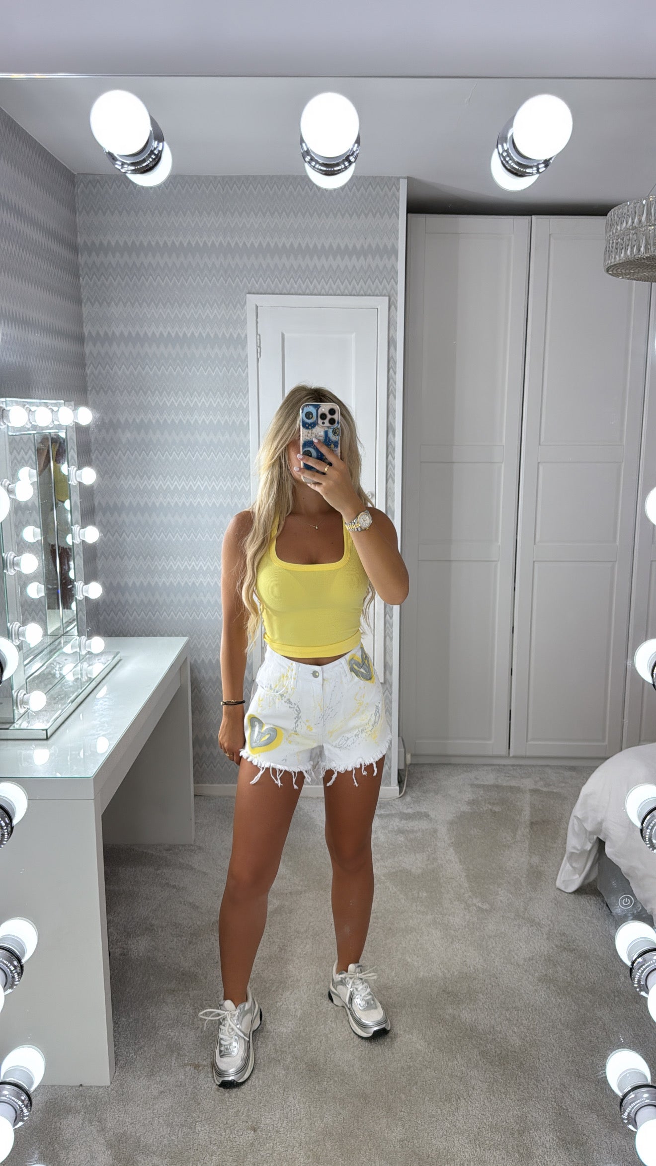 Yellow vest&short set✨💫