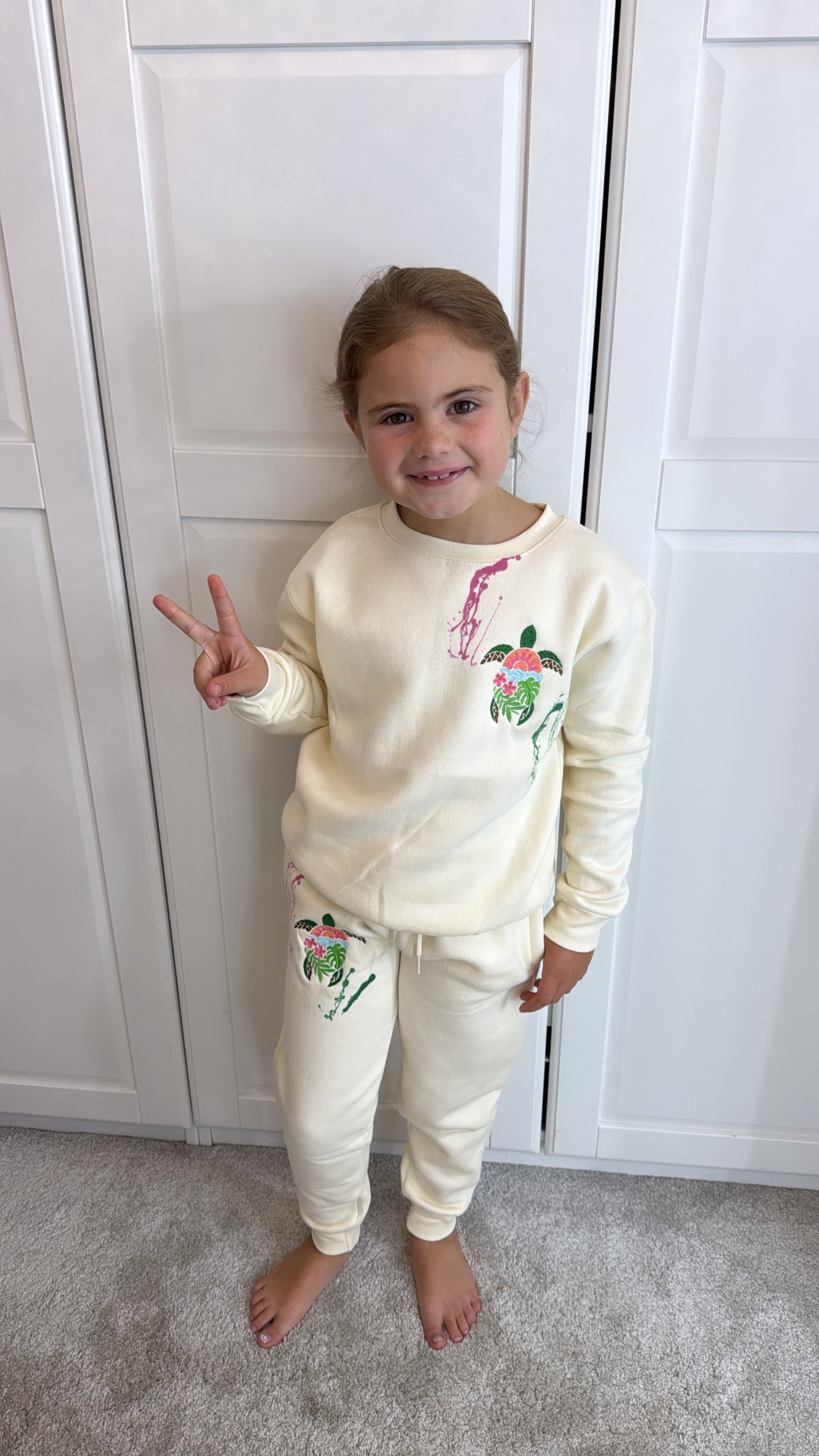 Kids embroidered turtle tracksuit🐢💕✨