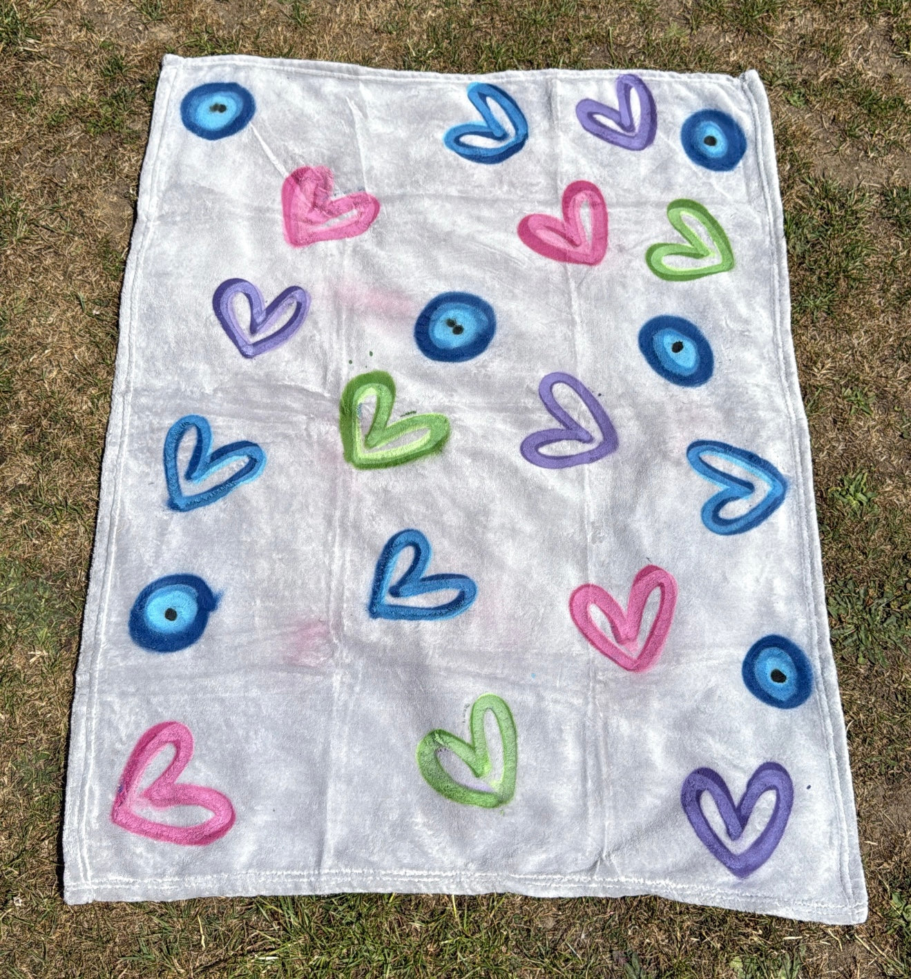 Create your own sprayed blanket🩷💙💜💚