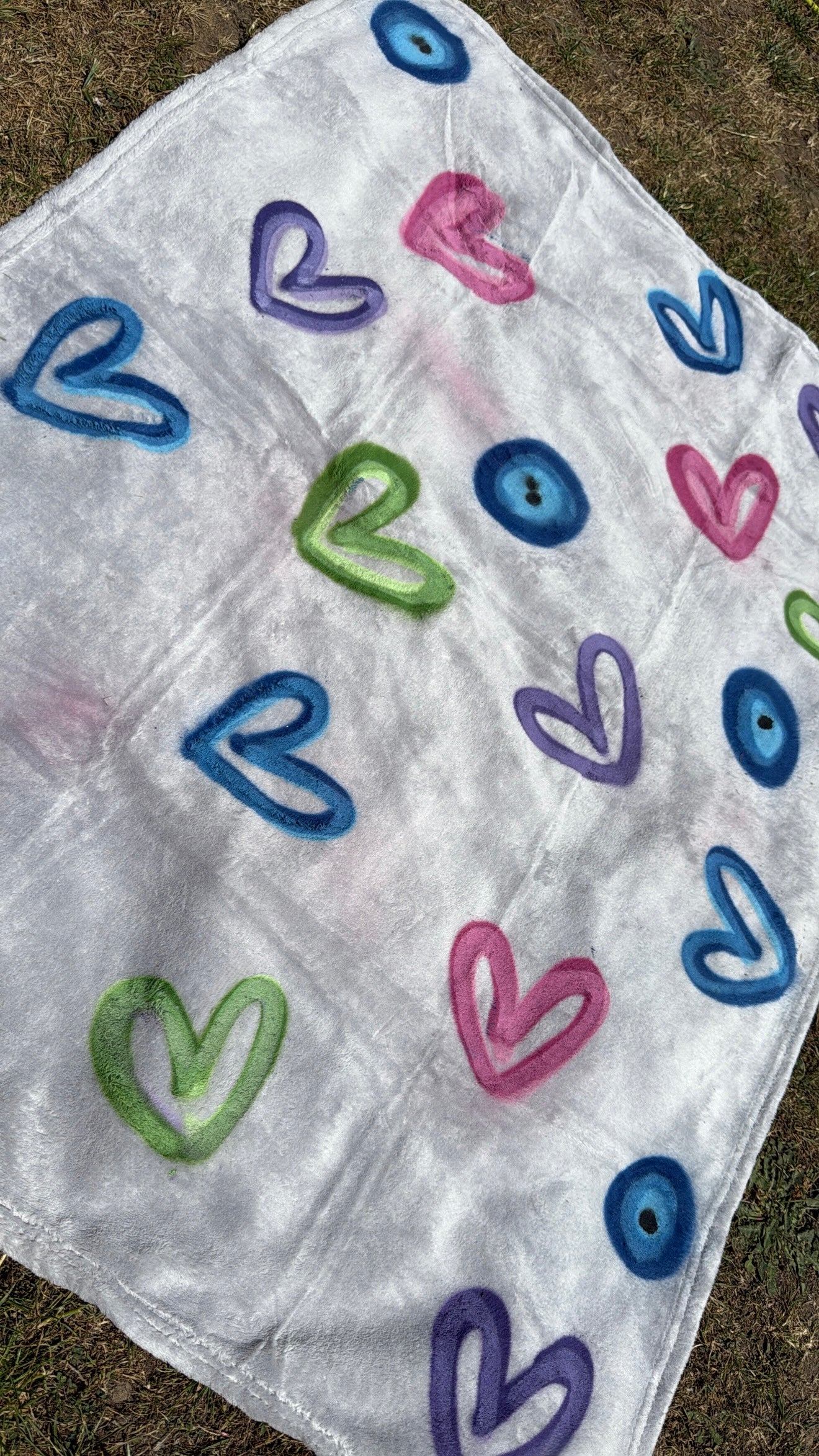 Create your own sprayed blanket🩷💙💜💚