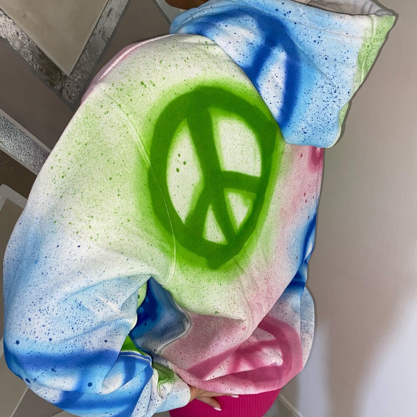 Peace multicoloured hoodie☮️💚💙