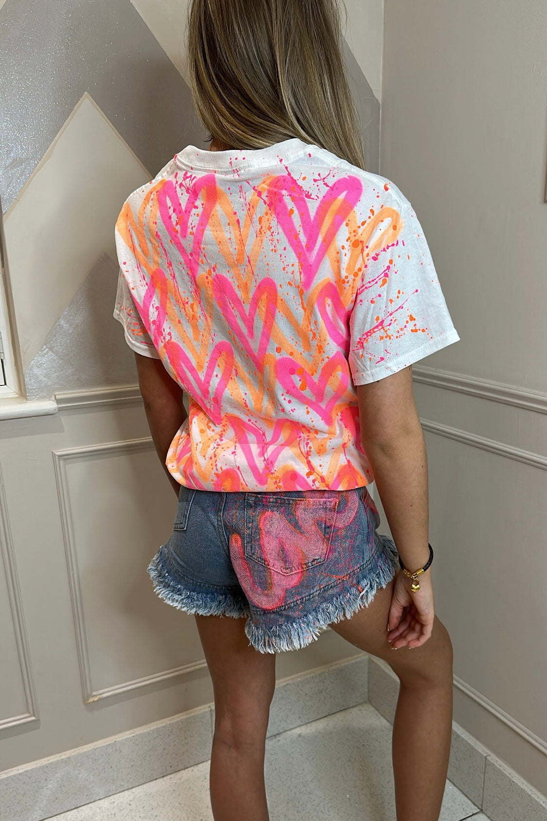 Neon heart T-shirt🧡💗