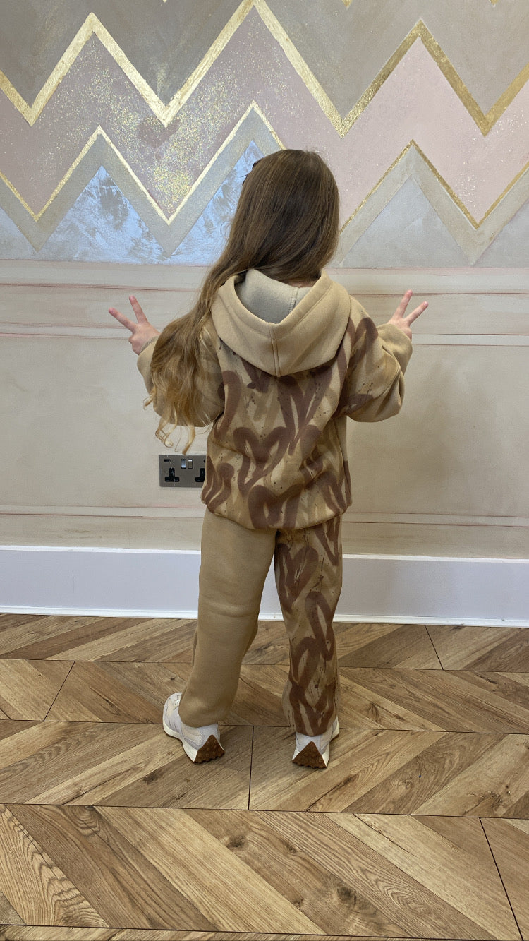 Beige heart tracksuit✨🤍