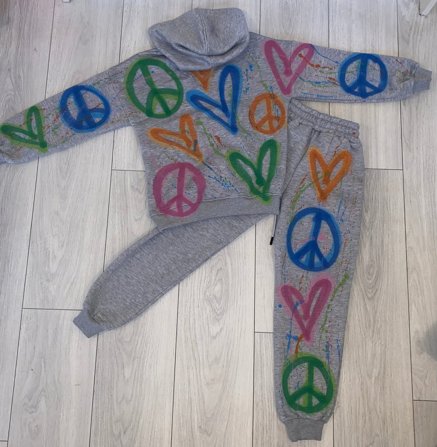 Peace&love tracksuit ☮️✌🏼