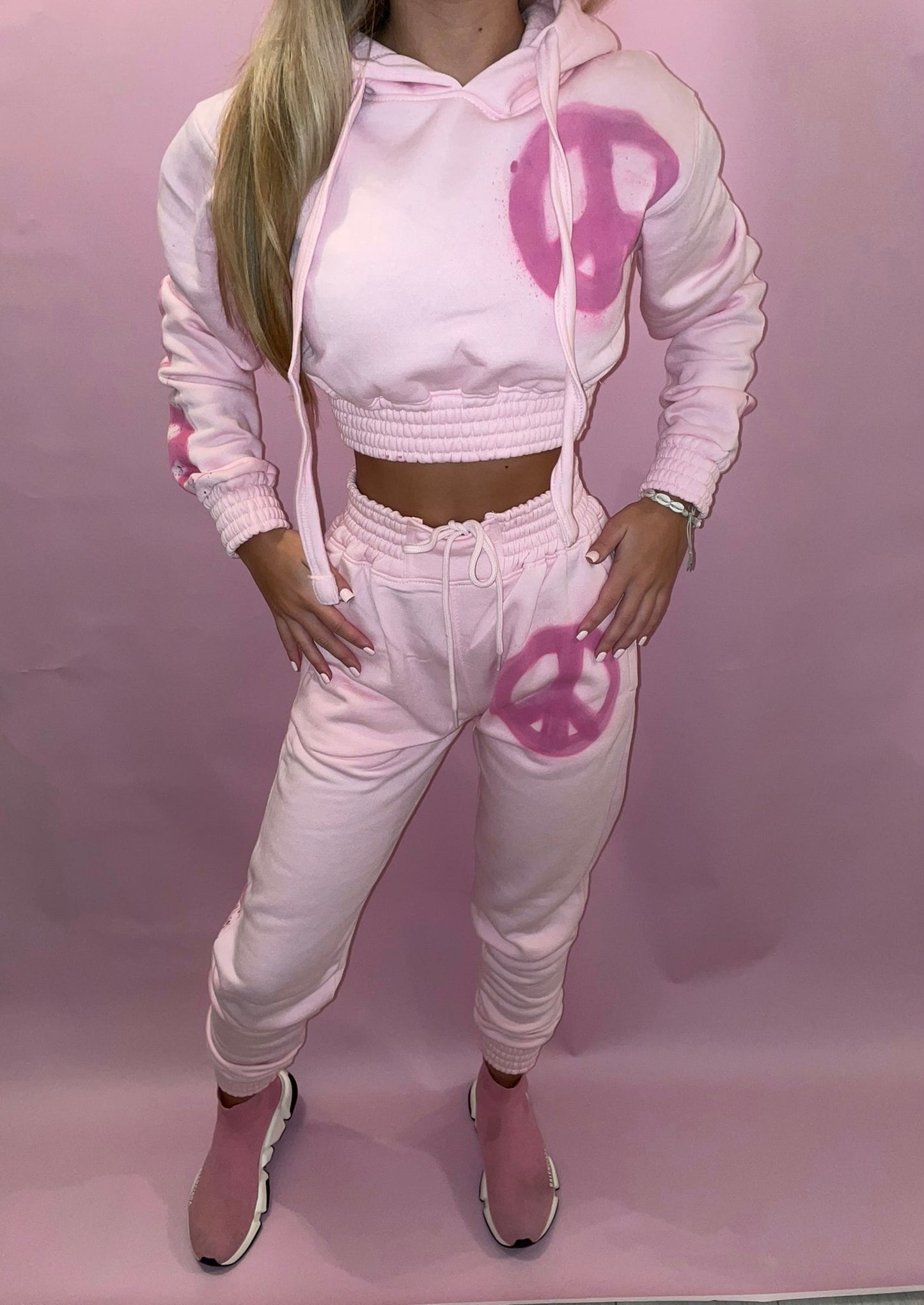 Pink cropped peace tracksuit✌🏼💓💗