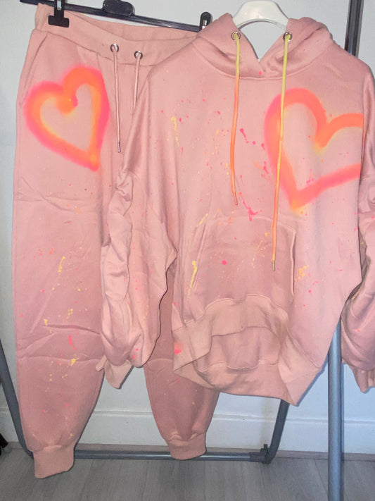 Heart tracksuit 🫶🏼🧡